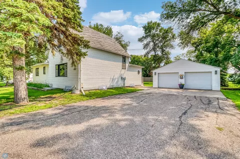 1117 Parke Ave, Portland, ND 58274