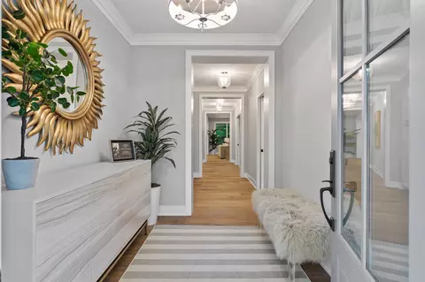 Entry Way - 25315 Park Ln, Excelsior, MN 55331 photo 1 of 3