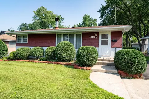 1835 Parker Rd, Saint Louis Park, MN 55426