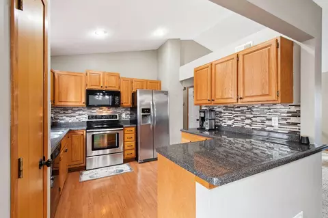 10200 Upper 205th St W, Lakeville, MN 55044