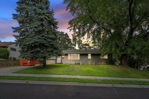 7450 Clayton Ave, Inver Grove Heights, MN 55076