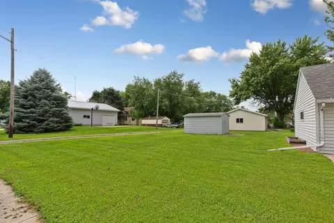 Exterior - 303 4th St E, Morgan, MN 56266 photo 6 of 8