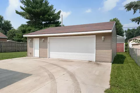 2111 3rd Ave SE, Austin, MN 55912