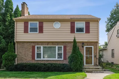 992 Orange Ave E, Saint Paul, MN 55106