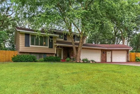 931 Elk Ln NW, Elk River, MN 55330