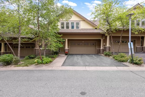 2225 Village Ter, Bloomington, MN 55431