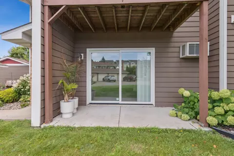 Exterior - 4478 Cinnamon Ridge Trl #A, Eagan, MN 55122 photo 3 of 4