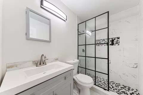 Bath - 4478 Cinnamon Ridge Trl #A, Eagan, MN 55122 photo 1 of 1