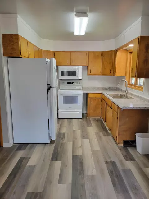 180 Maple St, Dawson, MN 56232 photo 13