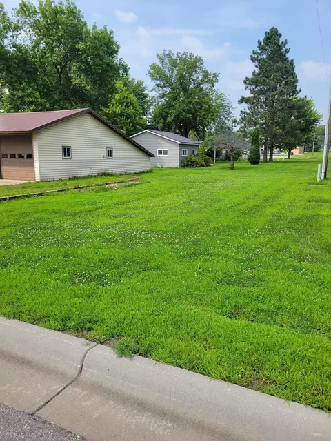 180 Maple St, Dawson, MN 56232 photo 7