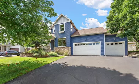 613 Diamond Dr, Hudson, WI 54016