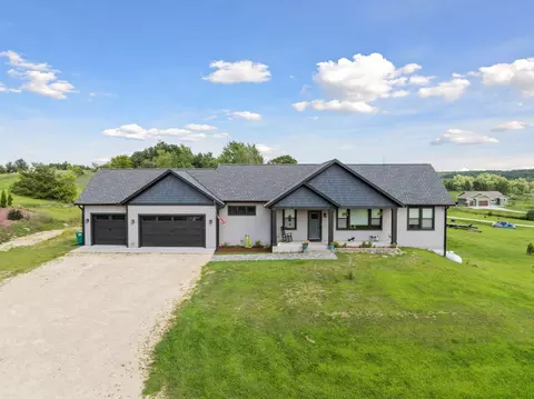 1706 57th Ave, Hammond, WI 54015