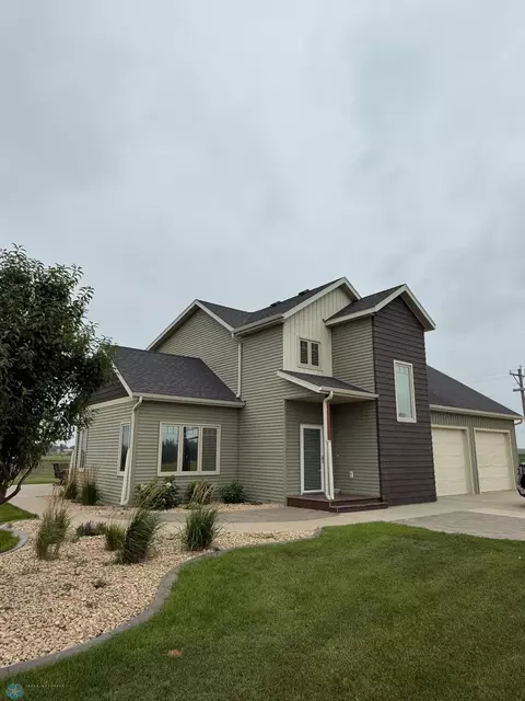 119 Prairie View Dr, Lisbon, ND 58054