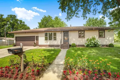 1219 12th St SE, Saint Cloud, MN 56304