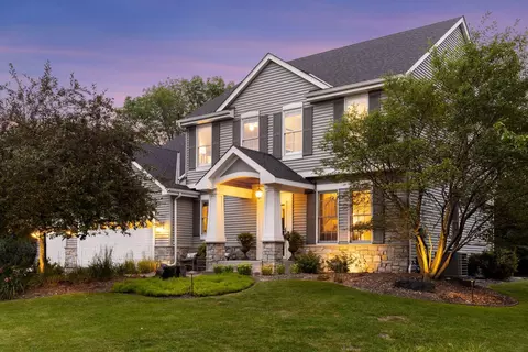 17063 Rogers Rd, Eden Prairie, MN 55347