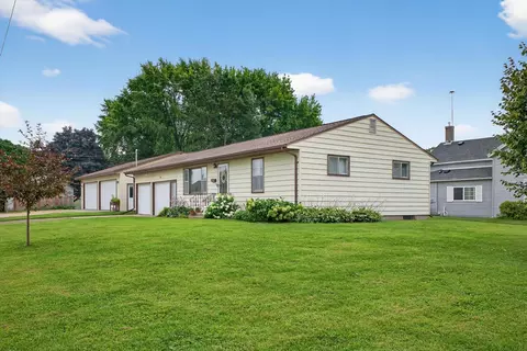 Exterior - 506 9th St E, Wabasha, MN 55981 photo 1 of 3