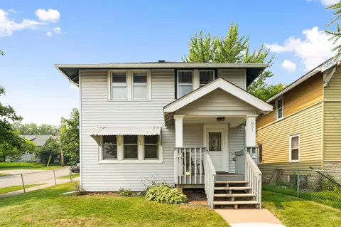 901 E 9th St, Duluth, MN 55805