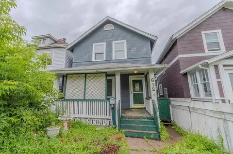 612 E 8th St, Duluth, MN 55805