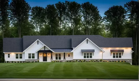 8239 Pioneer Rd, Chisago City, MN 55013