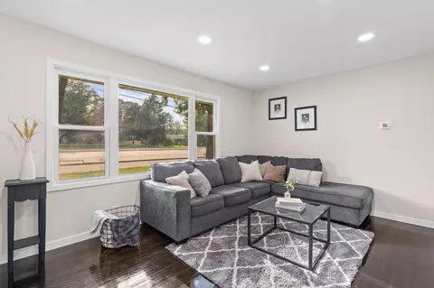 8433 E River Rd NW, Coon Rapids, MN 55433 photo 9