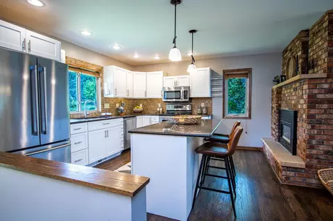 Kitchen - 34 Maple Dr, Esko, MN 55733 photo 2 of 6
