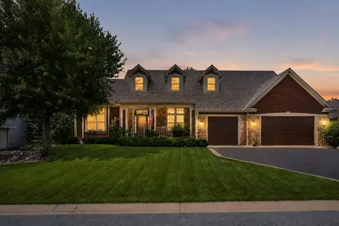 19081 Inndale Dr, Lakeville, MN 55044