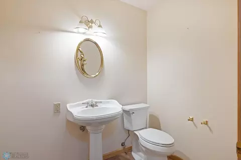 Bath - 46130 E Nest Rd, Deer River, MN 56636 photo 3 of 3