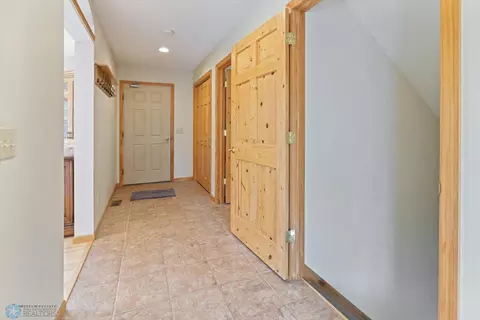 Entry Way - 46130 E Nest Rd, Deer River, MN 56636 photo 2 of 2