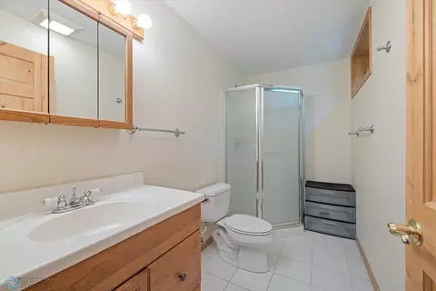 Bath - 46130 E Nest Rd, Deer River, MN 56636 photo 2 of 3