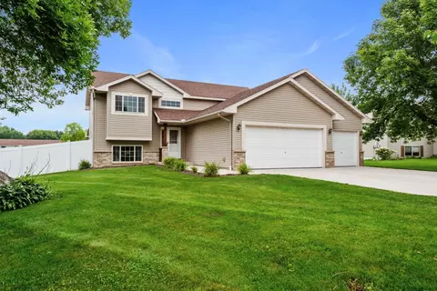 820 Merganser Ave, Winsted, MN 55395