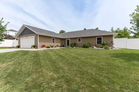 111 Laura Ln, Fergus Falls, MN 56537