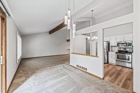 Living - 9361 Nesbitt Rd, Bloomington, MN 55437 photo 3 of 9