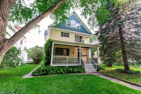 1006 3rd Ave S, Fargo, ND 58103