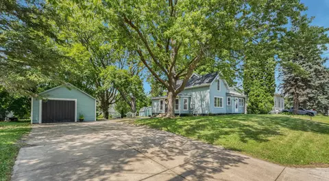 909 6th Ave, Howard Lake, MN 55349