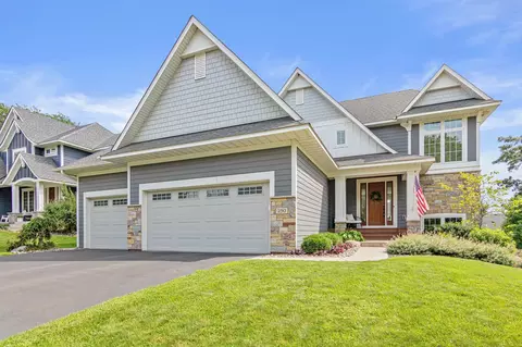 250 Grand Ave, Shoreview, MN 55126