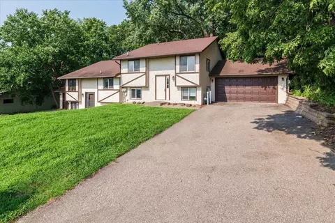 5410 W Old Shakopee Cir, Bloomington, MN 55437