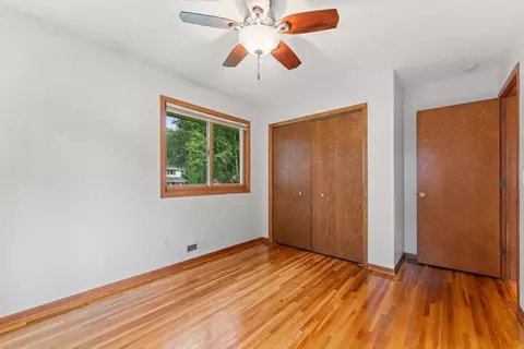 10525 Nesbitt Ave S, Bloomington, MN 55437 photo 17