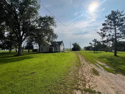 500 S Farwell St, Verndale, MN 56481