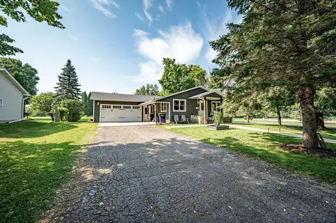 195 W Humble Ave, Ellsworth, WI 54011