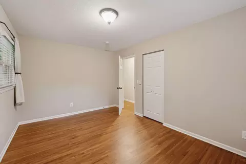 Bedroom - 27405 Pine Bnd, Shorewood, MN 55331 photo 3 of 5