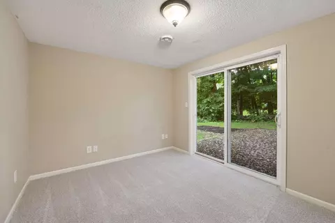 Bedroom - 27405 Pine Bnd, Shorewood, MN 55331 photo 4 of 5