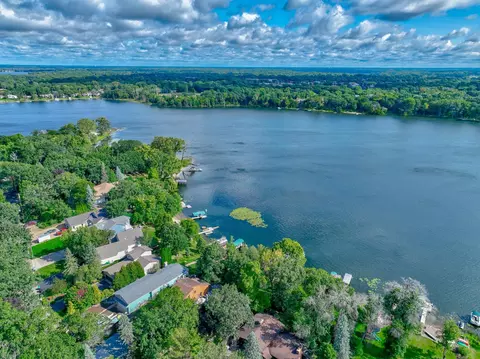 4268 Reiland Ln, Shoreview, MN 55126