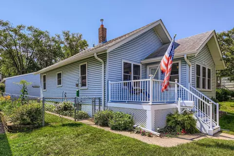 3325 30th Ave N, Robbinsdale, MN 55422