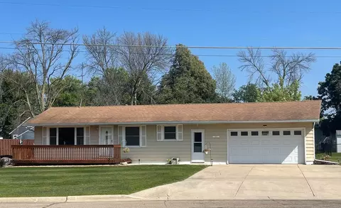 1805 10th Pl NE, Austin, MN 55912