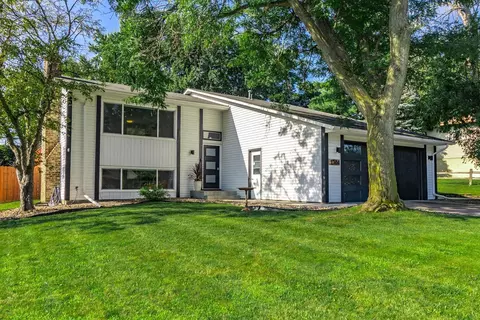 1384 Amaryllis Ln, Eagan, MN 55123