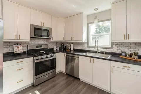 Kitchen - 1384 Amaryllis Ln, Eagan, MN 55123 photo 2 of 4