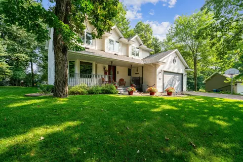 19402 Carson Cir NW, Elk River, MN 55330