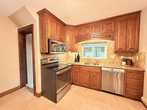 Kitchen - 101 S 5th St, Montevideo, MN 56265 photo 5 of 12