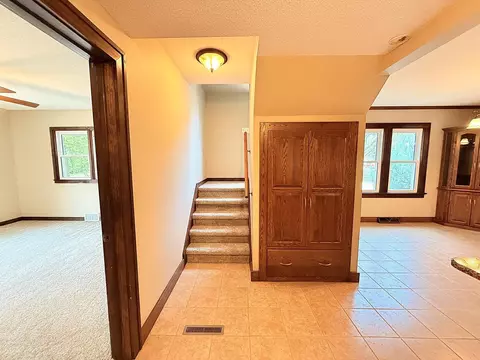 Entry Way - 101 S 5th St, Montevideo, MN 56265 photo 2 of 3