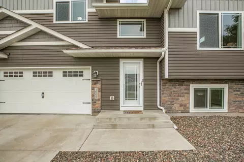 1008 Nelson Ave, Mora, MN 55051 photo 4